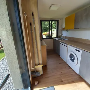 Appartement En Rez De Jardin, Thénésol